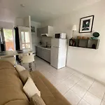 Cotepiscine Apartment